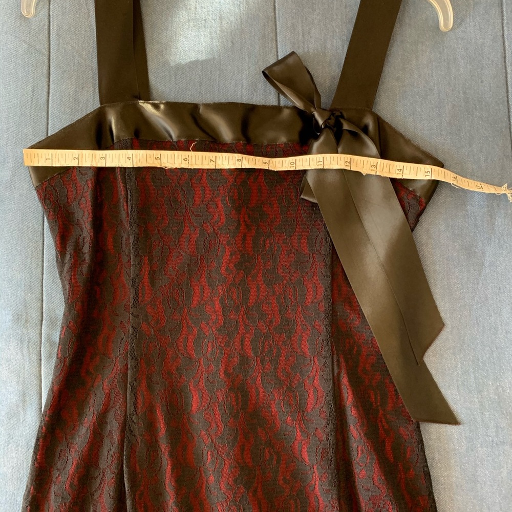 Make Offer Lace Overlay Dress - Picture 2 of 8